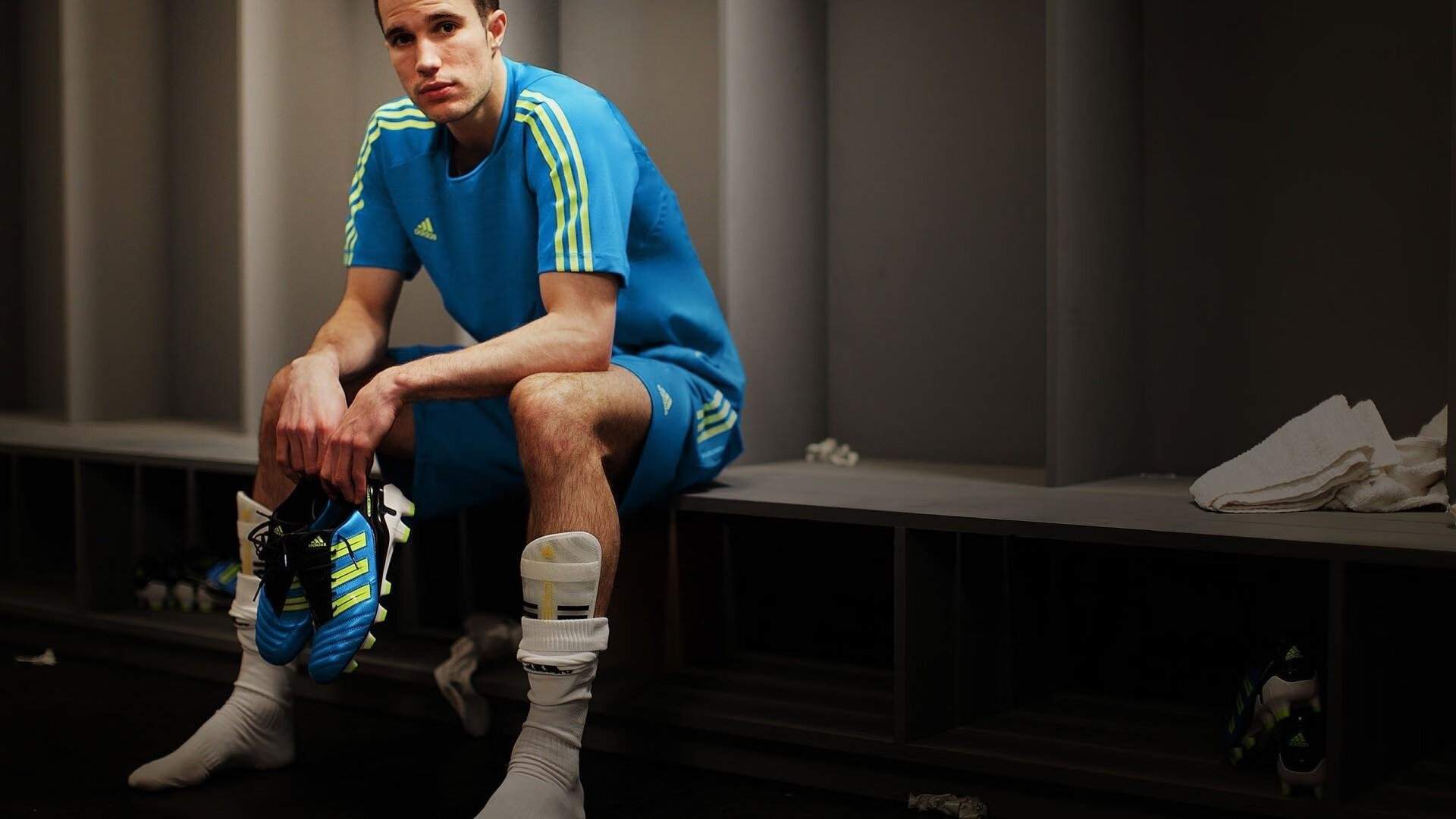 kaiyun入口-VAR判罚再掀波澜，尤文图斯对阵拜仁，绝杀点球成世纪悬案，VAR判罚再掀波澜，尤文图斯对阵拜仁，绝杀点球成世纪悬案